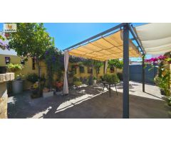 CASA ADOSADA | PLANTA BAJA | AMPLIO PATIO | 3 HAB | 2 SALONES | 130m² | AZOTEA | TRASTERO | LA BARCA