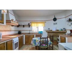 CASA ADOSADA | PLANTA BAJA | AMPLIO PATIO | 3 HAB | 2 SALONES | 130m² | AZOTEA | TRASTERO | LA BARCA