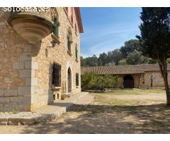 Masía historica con 16 ha de terreno a la venta en Sant Pere de Ribes