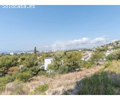 Espectacular terreno en venta con vistas al mar en Levantina Sitges