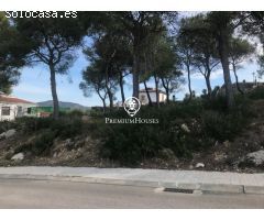 Terreno muy plano con excelentes vistas panorámicas zona muy tranquila