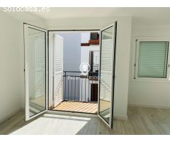 Bonito apartamento céntrico con ascensor en venta o alquiler en Sitges