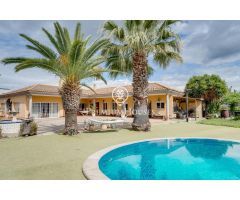 Casa en planta con piscina en La Collada - Sis Camins