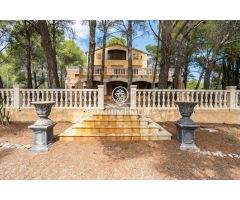 Masía con terreno en Valls