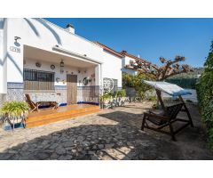 Casa independiente con piscina en Mas Alba