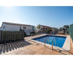 Casa independiente con piscina en Mas Alba