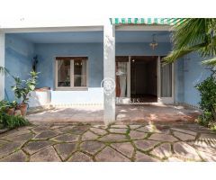 Casa de pueblo con encanto a reformar en el centro