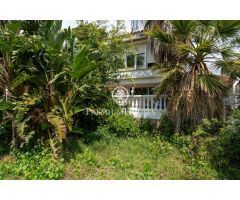 Casa con jardín y piscina en Montmar