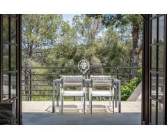 Adosado con vistas y piscina comunitaria en Vallpineda