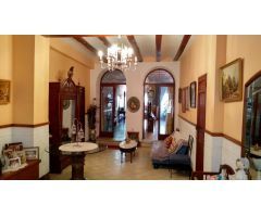 Se vende casa de 4 plantas con jardín, nacimientos de agua y local en COCENTAINA