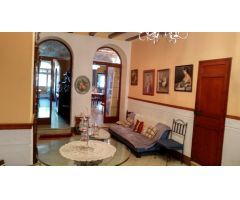 Se vende casa de 4 plantas con jardín, nacimientos de agua y local en COCENTAINA