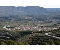 Casa de pueblo reformada en Beniarrés