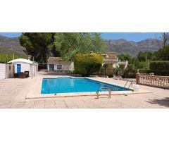 Chalet en venta Gayanes