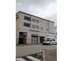 Local comercial + altillo independiente (estilo vivienda) en la Zona Norte de Alcoy