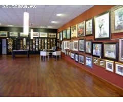Se vende local en Complejo Comercial Gormaig