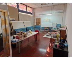 Se vende local en Complejo Comercial Gormaig