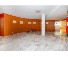 Oficina en venta en ronda de Poniente, 19
