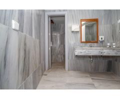 Oficina en venta en ronda de Poniente, 19