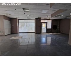 Local en venta en Boadilla del Monte.