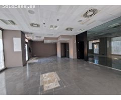 Local en venta en Boadilla del Monte.