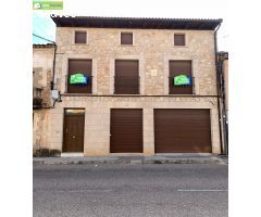 CASA CON LOCAL COMERCIAL