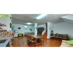AMPLIA VIVIENDA EN CALERUEGA