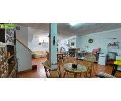 AMPLIA VIVIENDA EN CALERUEGA