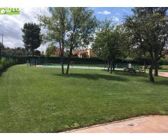 CHALET CON PROYECTO Y TERRENO