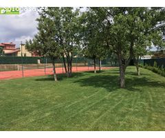 CHALET CON PROYECTO Y TERRENO