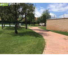 CHALET CON PROYECTO Y TERRENO