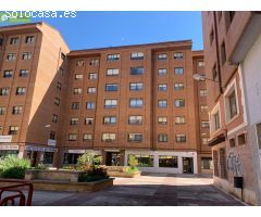 PISO EN VENTA PLAZA SAN ESTEBAN Y GARAJE