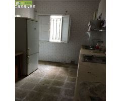 FINCA RÚSTICA CON NAVES Y VIVIENDA EN CARRETERA SINOVAS