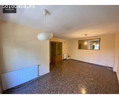 Magnífica vivienda con TERRAZA de 300m2, y PLAZA DE GARAJE incluida en Campanar