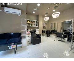 SE TRASPASA EXCELENTE LOCAL DE BELLEZA EN AYORA.