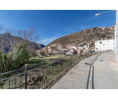 Magnífico terreno urbano en Güejar Sierra con estupendas vistas a la sierra.