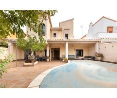 IMPRESIONANTE CHALET EN OGIJARES