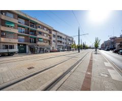 PISO DE LUJO EN URBANIZACION PRIVADA, ALBOLOTE