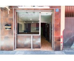 OPORTUNIDAD DE LOCAL COMERCIAL CON POSIBILIDADES DE CAMBIO DE USO A VIVIENDA
