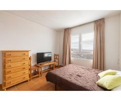 ¡MAGNIFICO APARTAMENTO CON PLAZA DE GARAJE CERRADA EN SIERRA NEVADA!