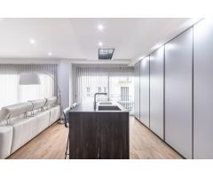 ¡MAGNIFICO PISO REFORMADO CON TODO LUJO DE DETALLES EN PLENO CENTRO... PLAZA DEL CAMPILLO!