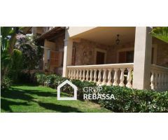 Se VENDE Chalet PAREADO en Marratxí (3 habitaciones, 2 baños y 1 aseo) + amplio jardín + sótano