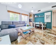 ¡CASA EN ZONA SANTA ISABEL CON TERRAZA, PATIO Y GARAJE CERRADO!