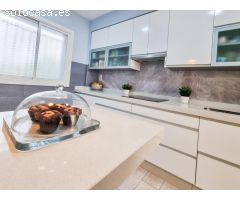 ¡CASA EN ZONA SANTA ISABEL CON TERRAZA, PATIO Y GARAJE CERRADO!