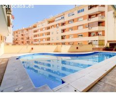 ¡PISO EN RESIDENCIAL CON PISCINA Y PARKING EN BULEVAR!