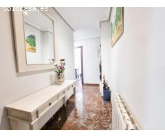 ¡PISO EN RESIDENCIAL CON PISCINA Y PARKING EN BULEVAR!