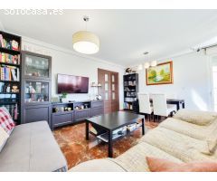 ¡PISO EN RESIDENCIAL CON PISCINA Y PARKING EN BULEVAR!