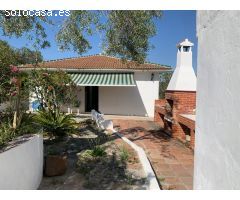 CASA URBANA CON PISCINA Y FINCA RÚSTICA DE 6.235 M2 EN GUARO, MÁLAGA