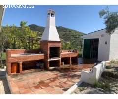 CASA URBANA CON PISCINA Y FINCA RÚSTICA DE 6.235 M2 EN GUARO, MÁLAGA
