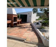 CASA URBANA CON PISCINA Y FINCA RÚSTICA DE 6.235 M2 EN GUARO, MÁLAGA