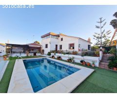 ? VIVE EL LUJO EN UNA VILLA ÚNICA EN PUERTO DE LA TORRE, MÁLAGA ?